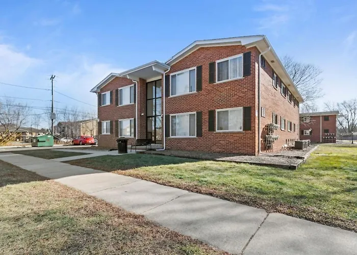 Modern Cozy 1 Bedroom Apartment In Shelby Township