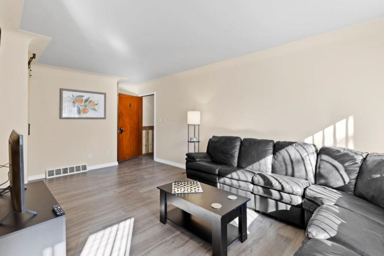 Modern Cozy 1 Bedroom In Shelby Township Apartment